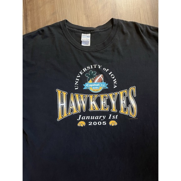 University Of Iowa Hawkeyes T Shirt Mens Size XL2005 Capital One Bowl Made In US - Picture 2 of 5